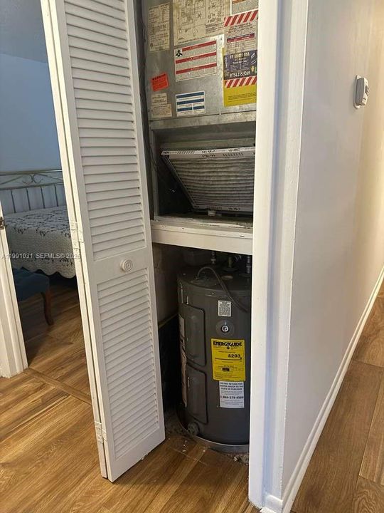 На продажу: $269,000 (2 спален, 2 ванн, 1015 Квадратных фут)