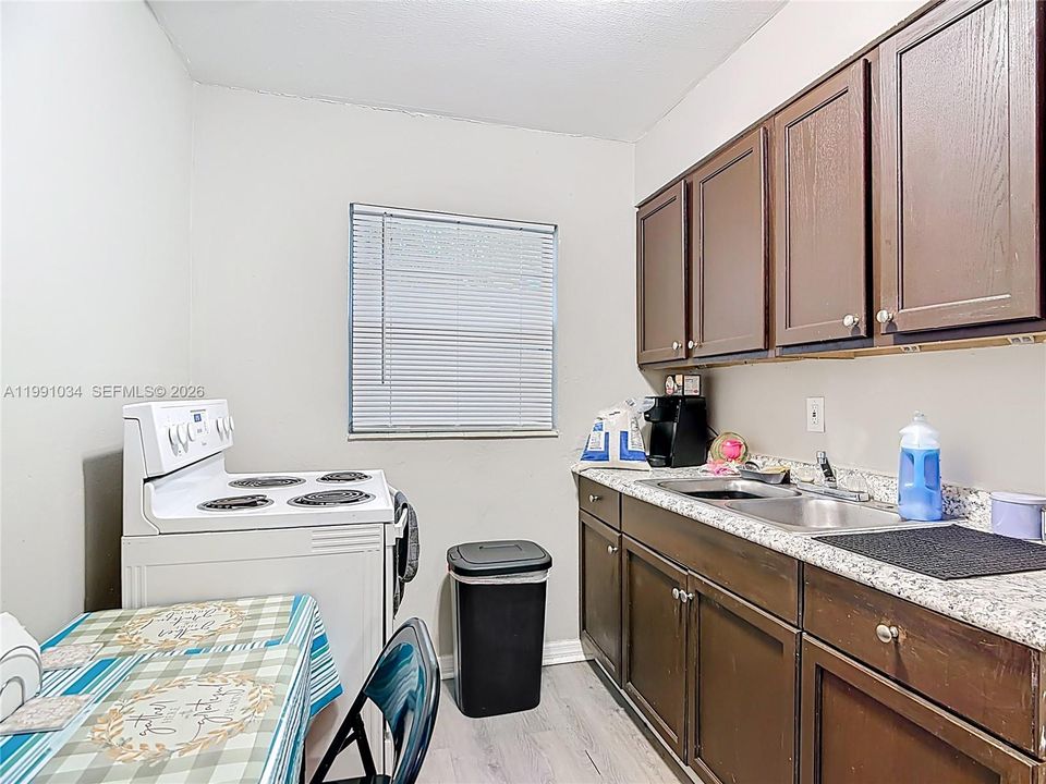 En Venta: $340,000 (0 camas, 0 baños, 2096 Pies cuadrados)