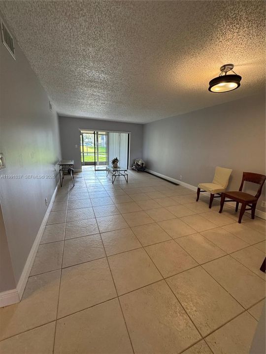 LIVING ROOM-1