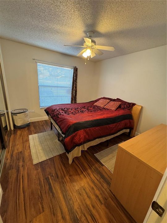 GUESS BEDROOM