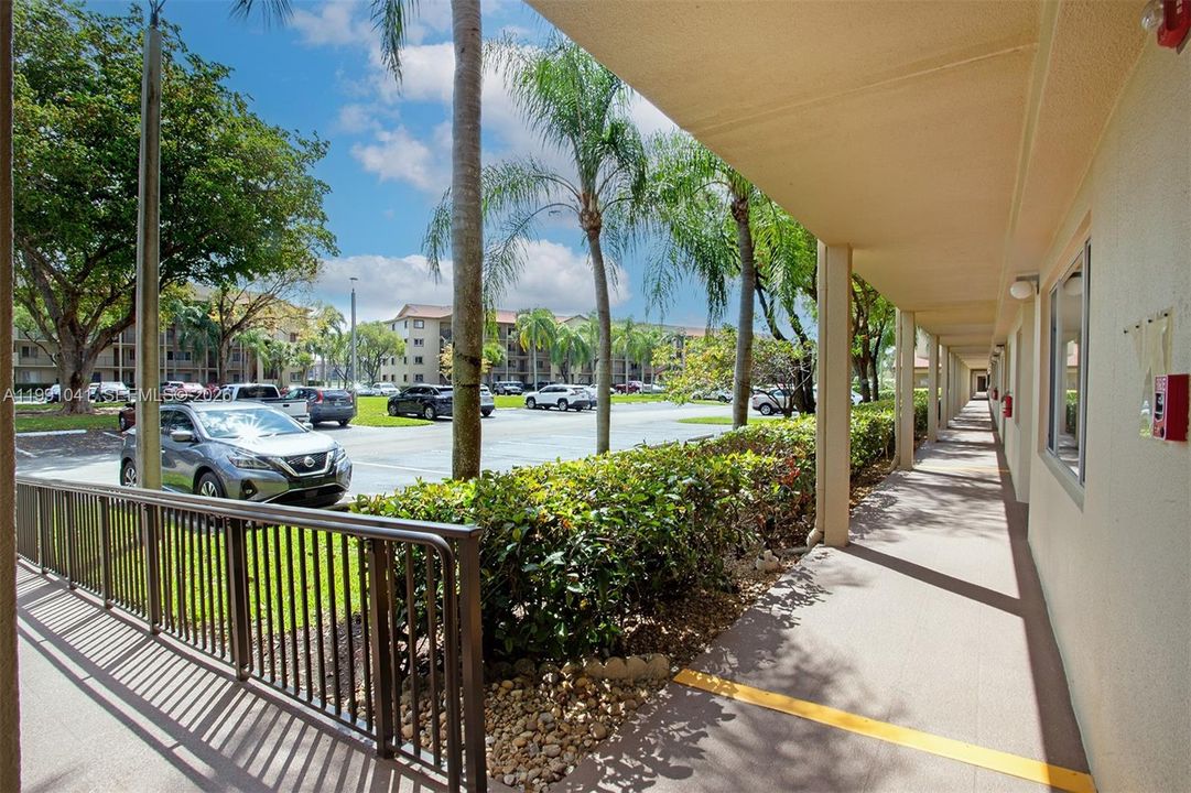 DIRECT ENTRANCE FROM PARKING TO UNIT