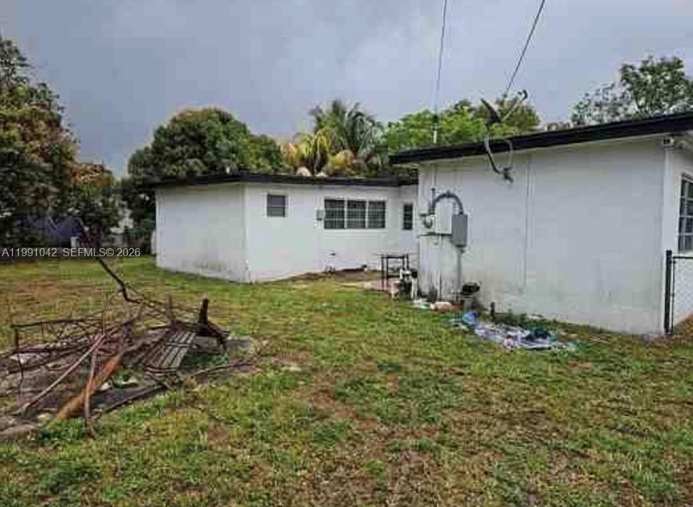 For Sale: $456,000 (3 beds, 2 baths, 1446 Square Feet)