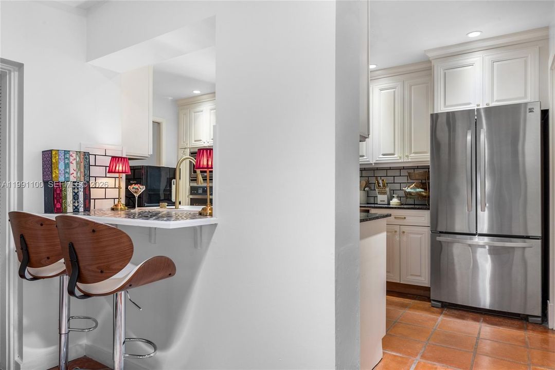 For Sale: $3,495,000 (3 beds, 3 baths, 2652 Square Feet)