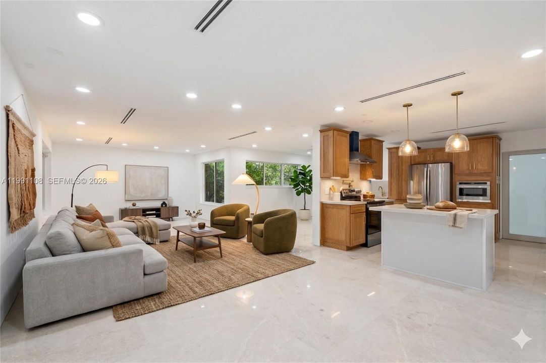 For Sale: $1,600,000 (3 beds, 2 baths, 2400 Square Feet)