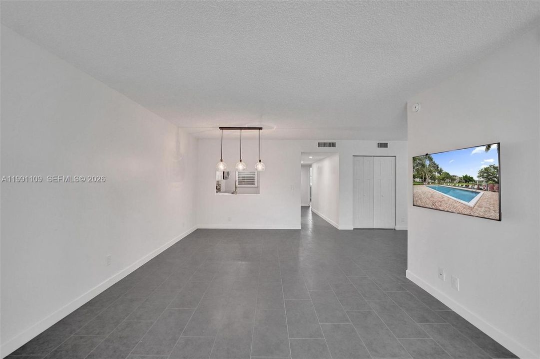 Activo con contrato: $264,900 (3 camas, 2 baños, 1260 Pies cuadrados)