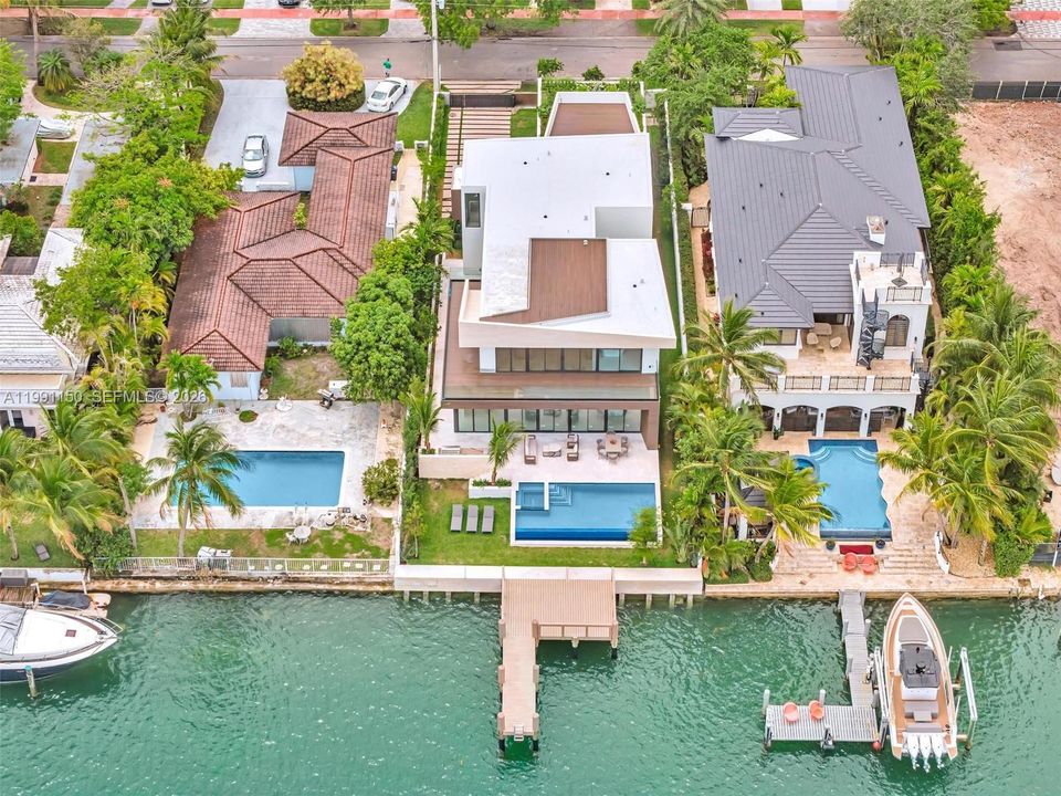 На продажу: $15,750,000 (5 спален, 6 ванн, 5094 Квадратных фут)