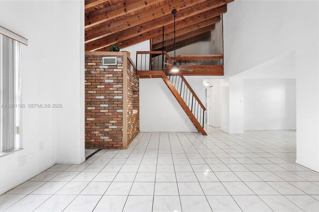 В аренду: $2,850 (3 спален, 2 ванн, 1235 Квадратных фут)