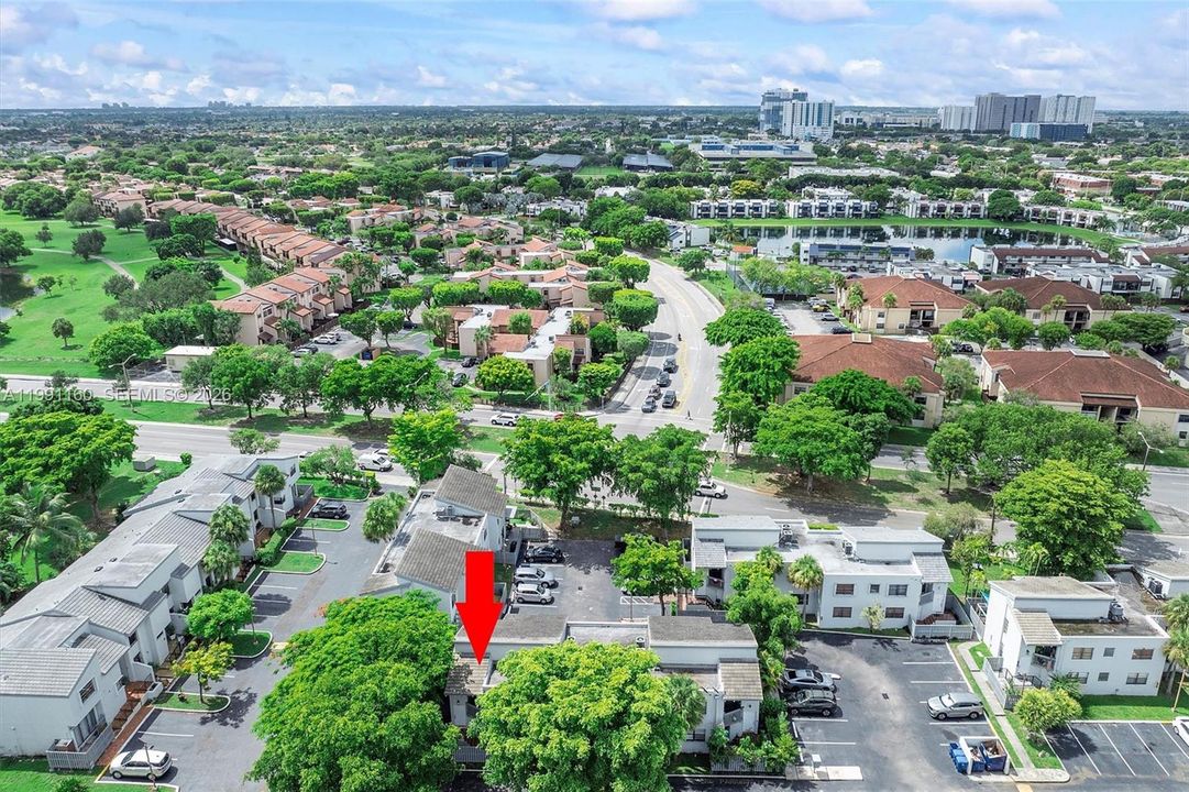 В аренду: $2,850 (3 спален, 2 ванн, 1235 Квадратных фут)