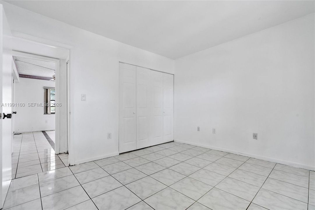 В аренду: $2,850 (3 спален, 2 ванн, 1235 Квадратных фут)