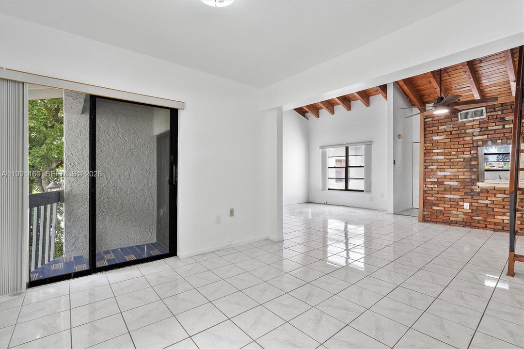 В аренду: $2,850 (3 спален, 2 ванн, 1235 Квадратных фут)