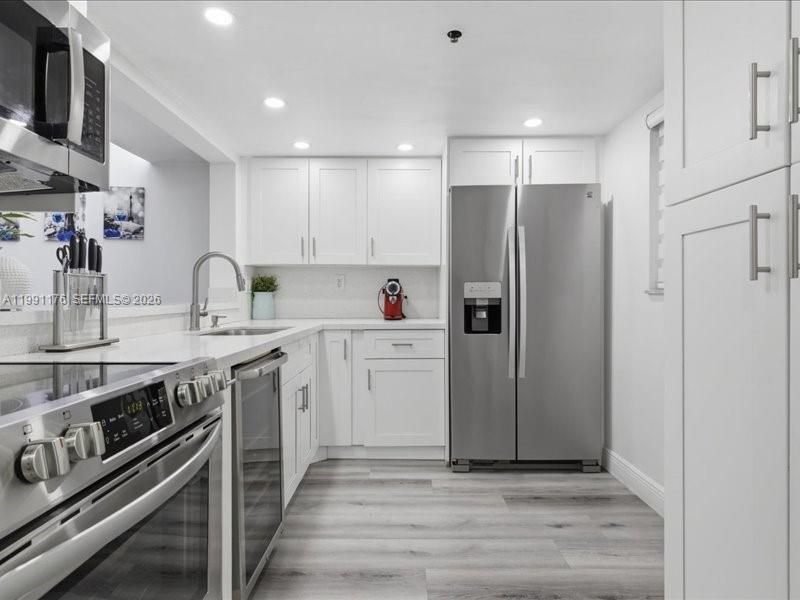 Activo con contrato: $276,500 (2 camas, 2 baños, 965 Pies cuadrados)