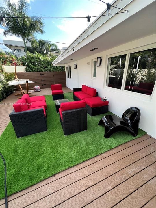 For Rent: $8,950 (3 beds, 2 baths, 2338 Square Feet)