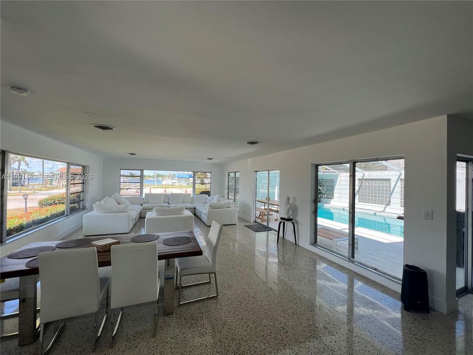 For Rent: $8,950 (3 beds, 2 baths, 2338 Square Feet)