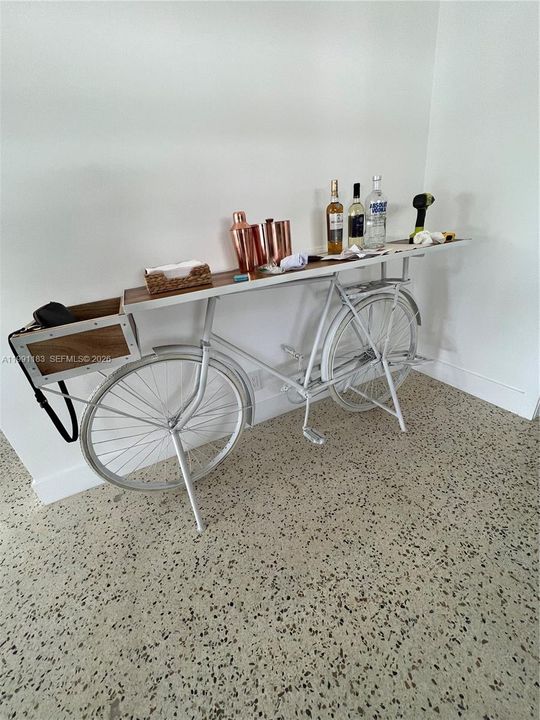 For Rent: $8,950 (3 beds, 2 baths, 2338 Square Feet)