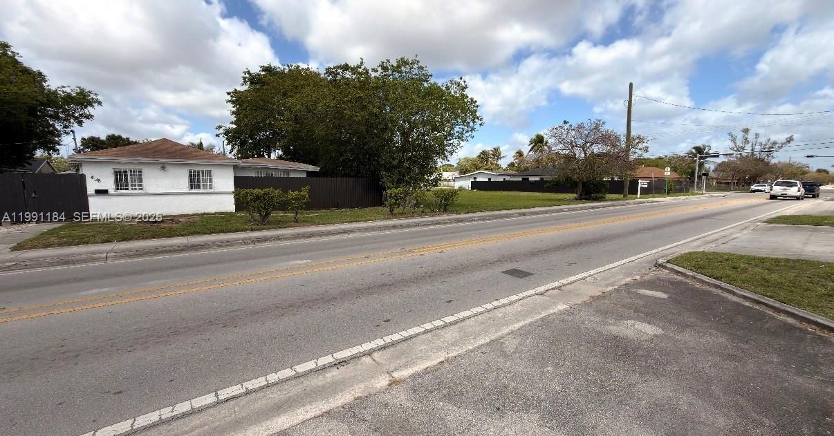 For Sale: $199,000 (0.06 acres)