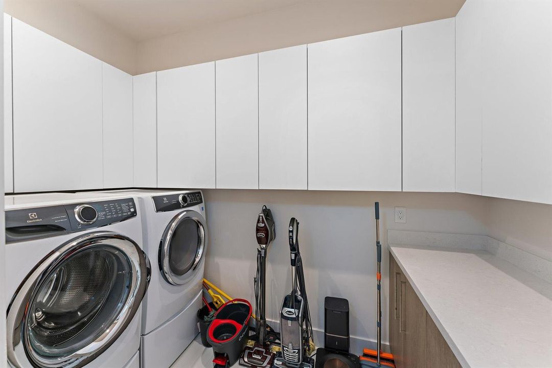 1st FL Laundry Room
