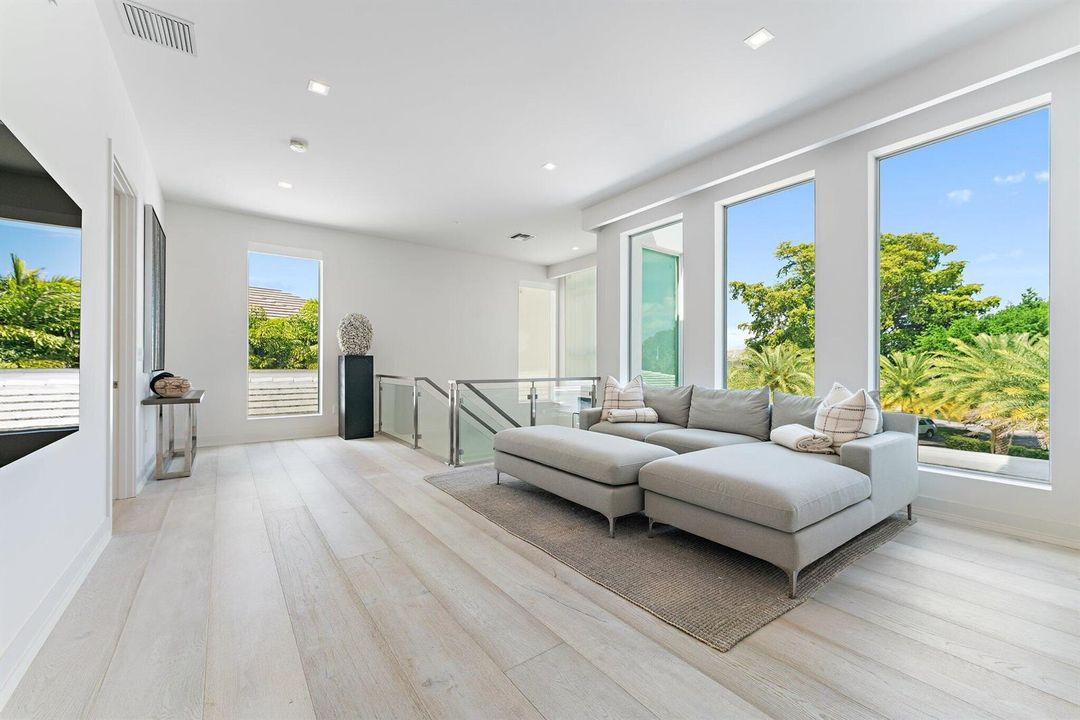2nd FL Loft