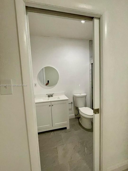 出租: $1,400 (1 贝兹, 1 浴室, 1079 平方英尺)