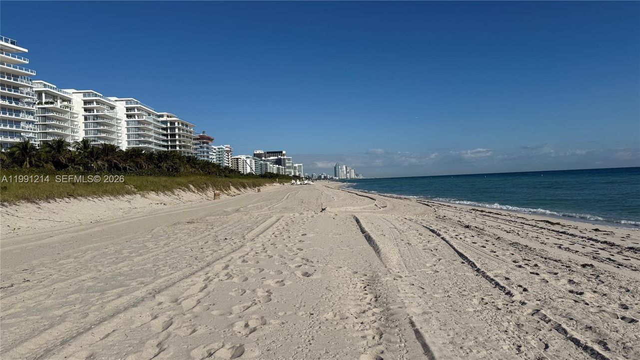 En Venta: $999,500 (3 camas, 3 baños, 1620 Pies cuadrados)