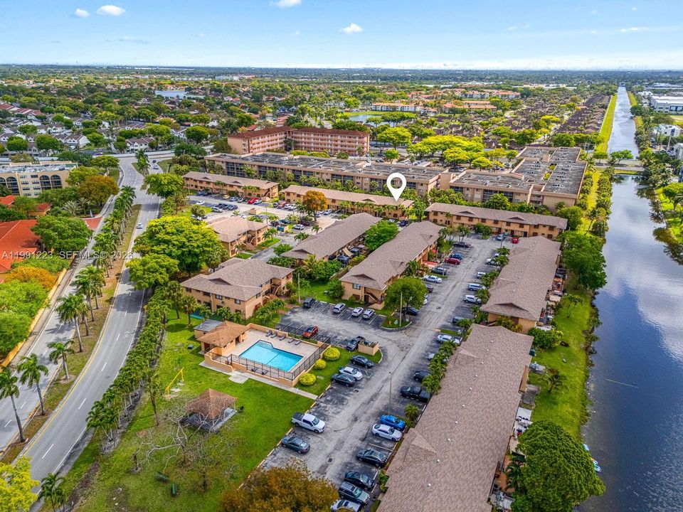 En Venta: $359,000 (3 camas, 2 baños, 1141 Pies cuadrados)