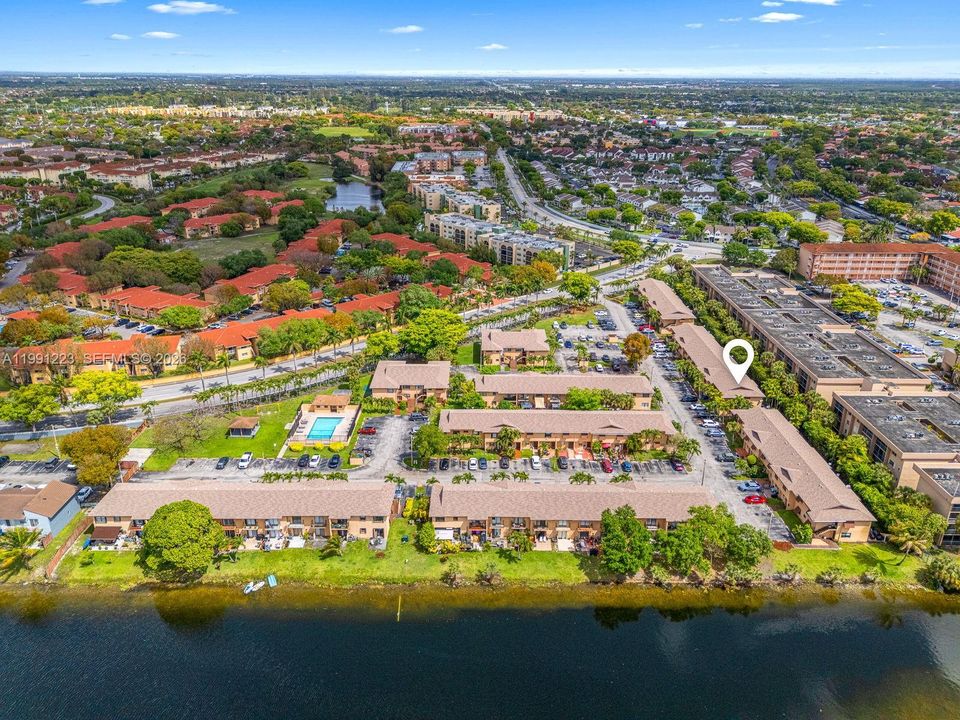 En Venta: $359,000 (3 camas, 2 baños, 1141 Pies cuadrados)