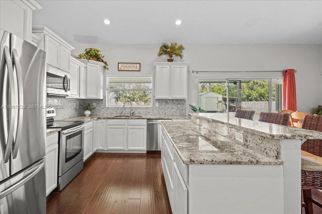 Beautifully updated kitchen