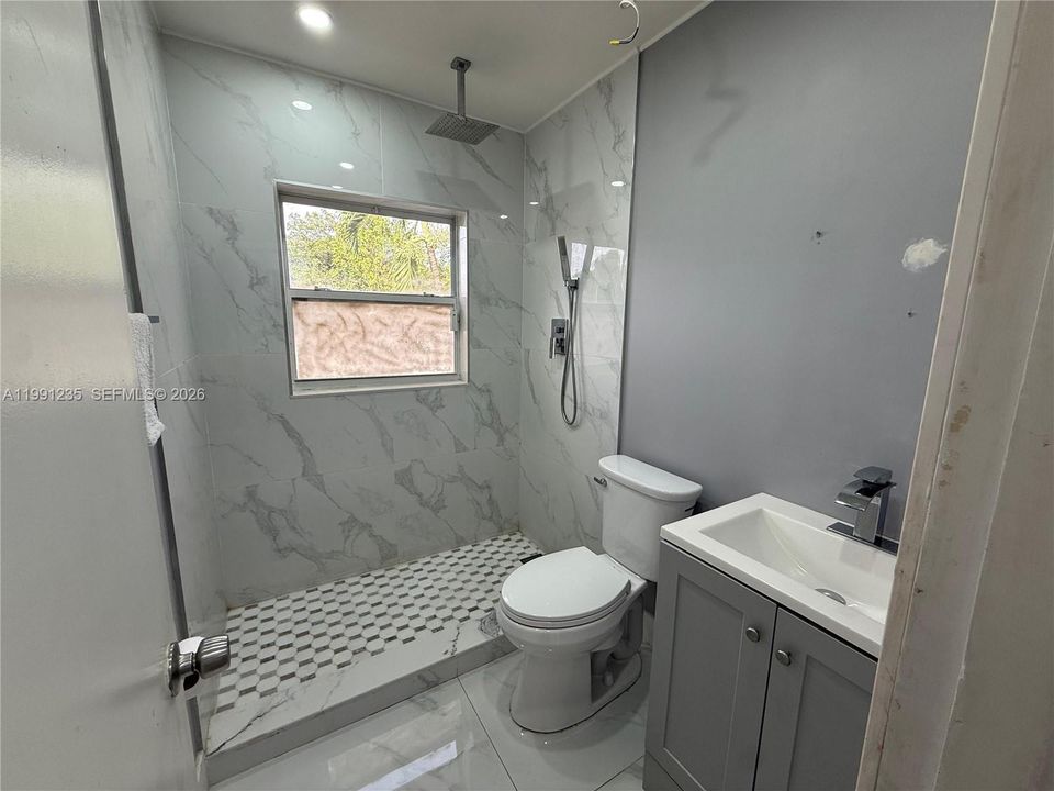 For Sale: $599,900 (0 beds, 0 baths, 1975 Square Feet)