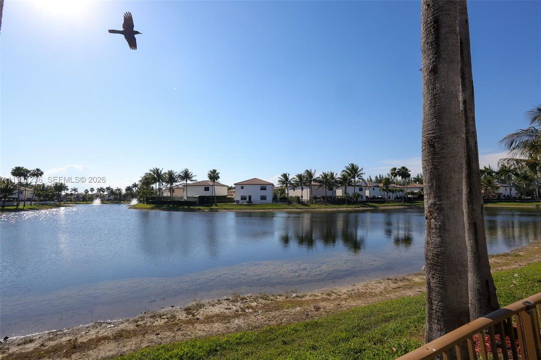 Recently Rented: $8,500 (5 beds, 4 baths, 3820 Square Feet)