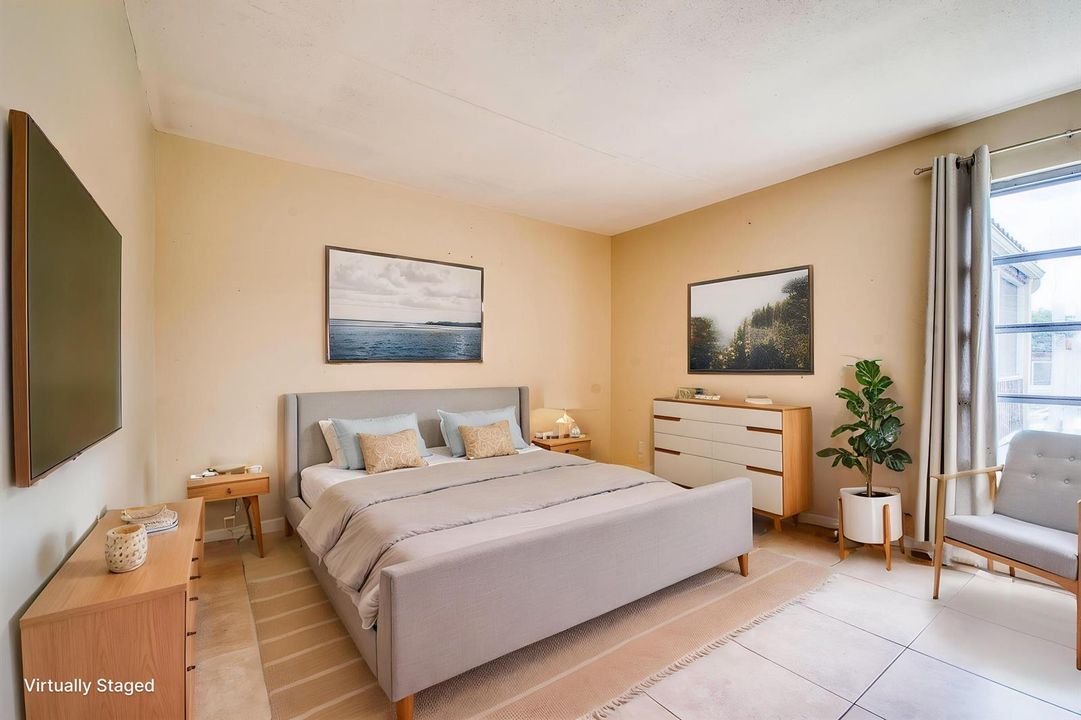 _IMG0108_HDR - Bedroom - Standard - 5