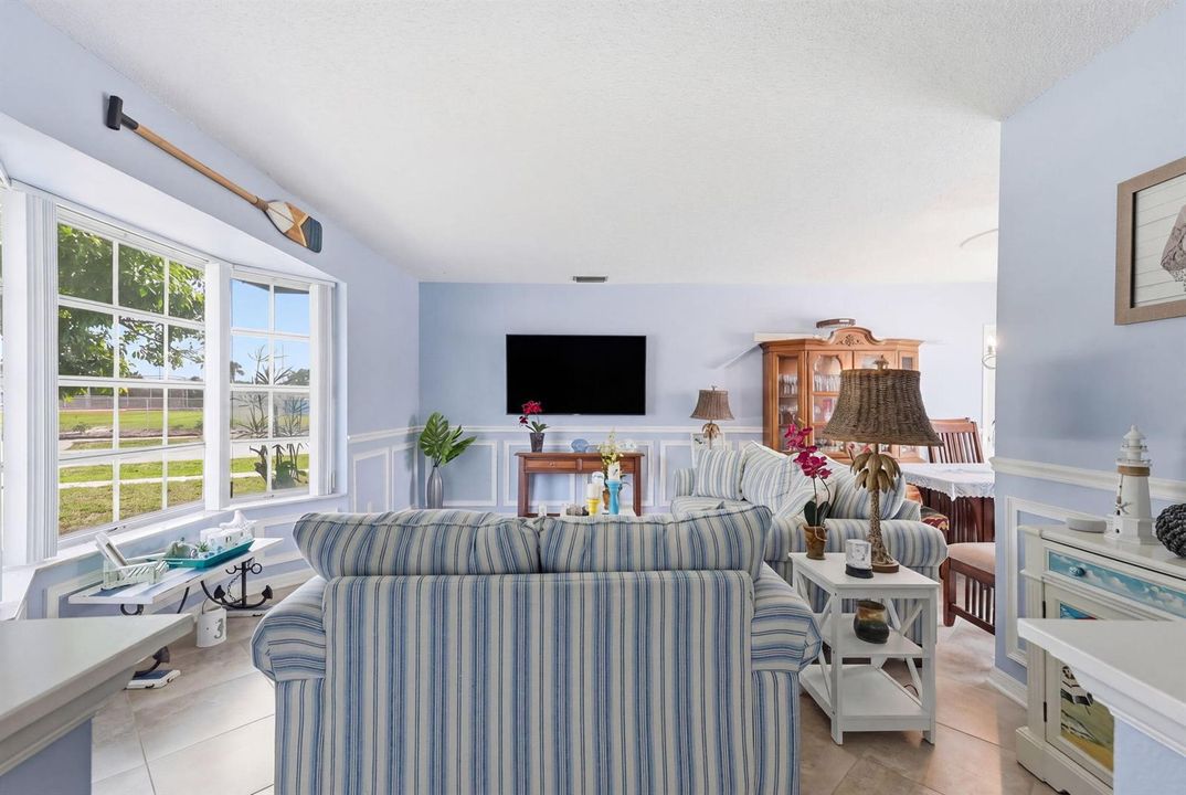 Formal living area