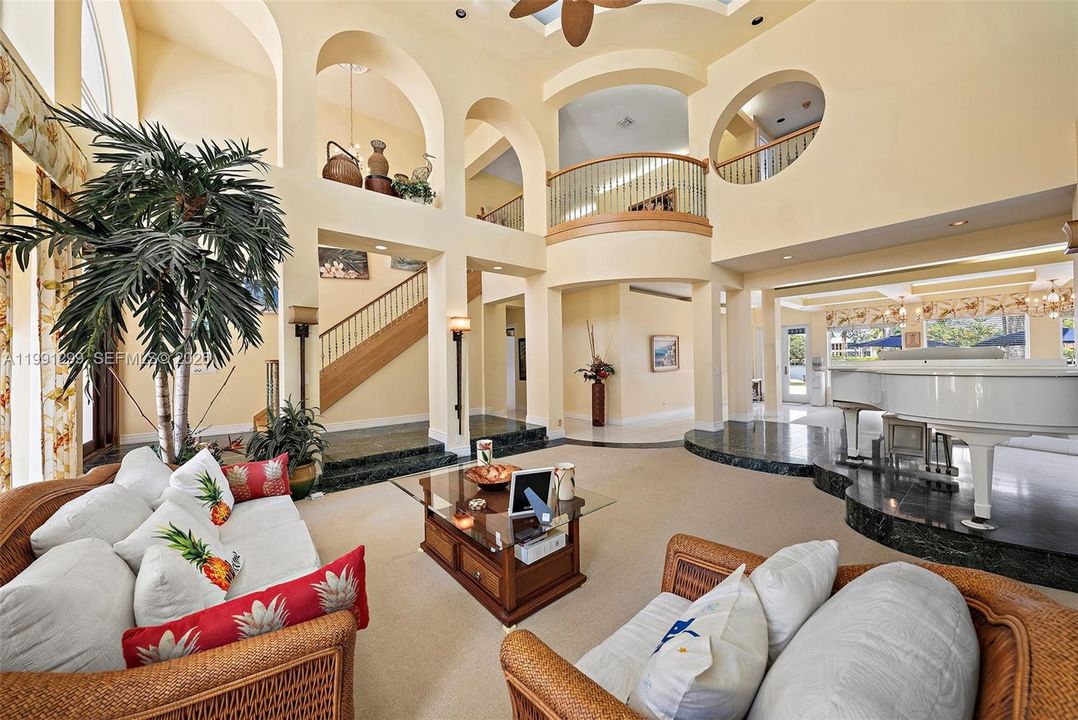 En Venta: $6,450,000 (6 camas, 5 baños, 5586 Pies cuadrados)