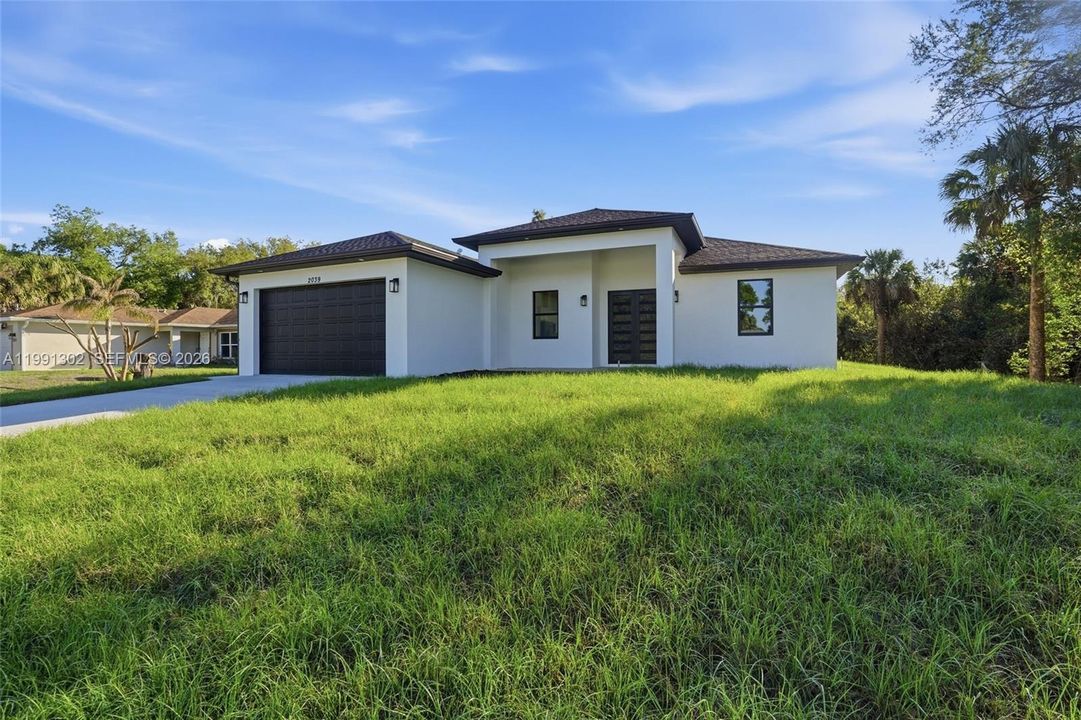 Vendido Recientemente: $330,000 (3 camas, 2 baños, 0 Pies cuadrados)