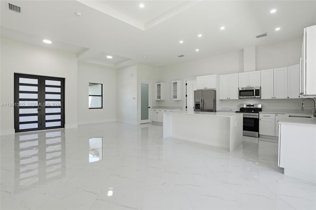 Vendido Recientemente: $330,000 (3 camas, 2 baños, 0 Pies cuadrados)