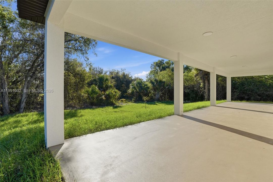 Vendido Recientemente: $330,000 (3 camas, 2 baños, 0 Pies cuadrados)
