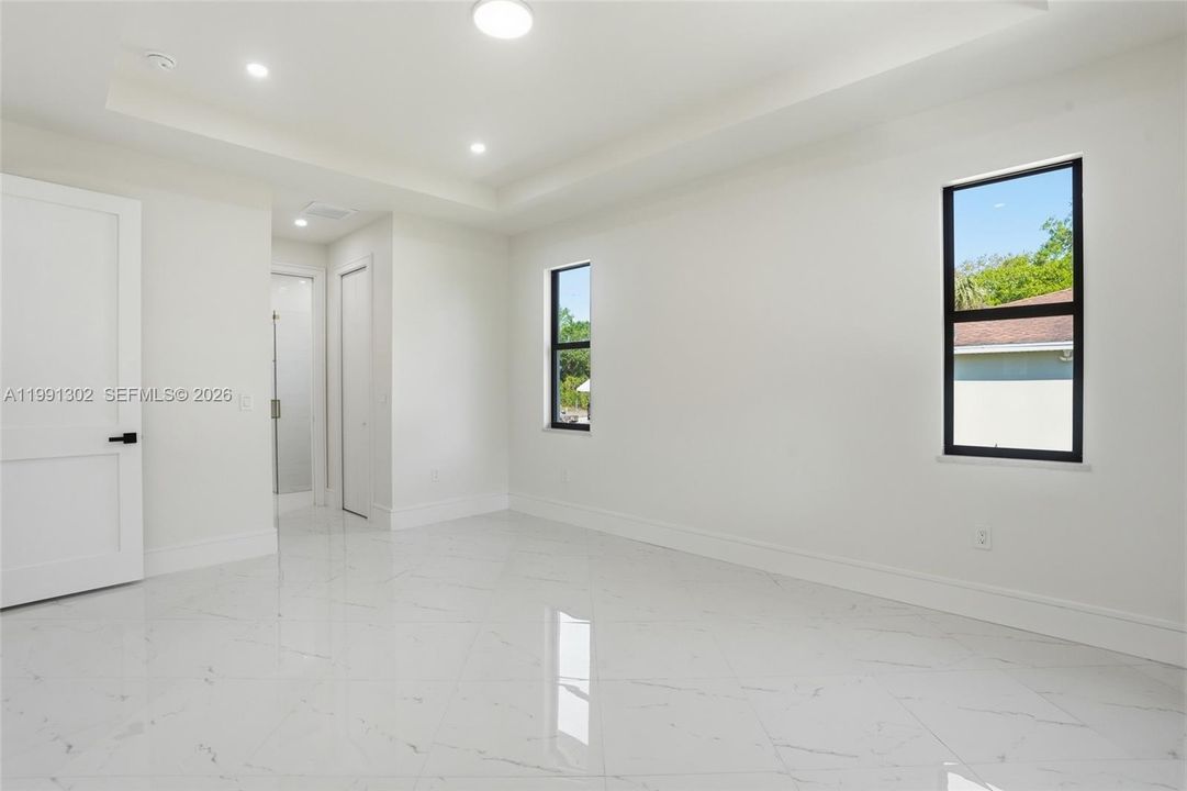 Vendido Recientemente: $330,000 (3 camas, 2 baños, 0 Pies cuadrados)