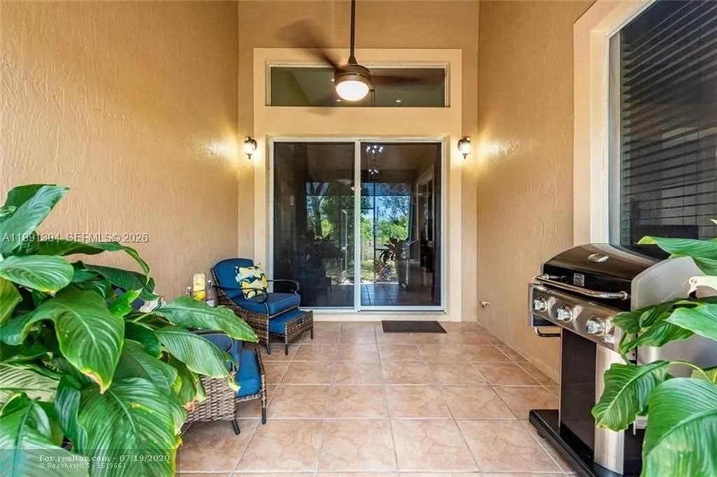 For Sale: $519,900 (3 beds, 2 baths, 1606 Square Feet)