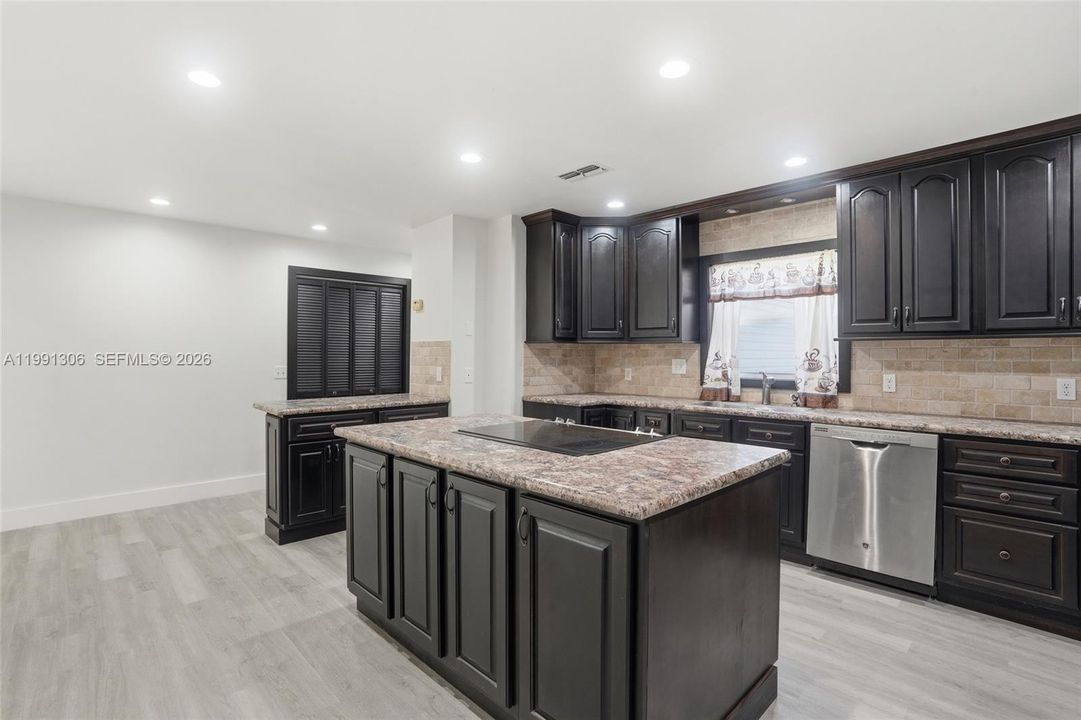 Recently Sold: $339,900 (3 beds, 2 baths, 0 Square Feet)