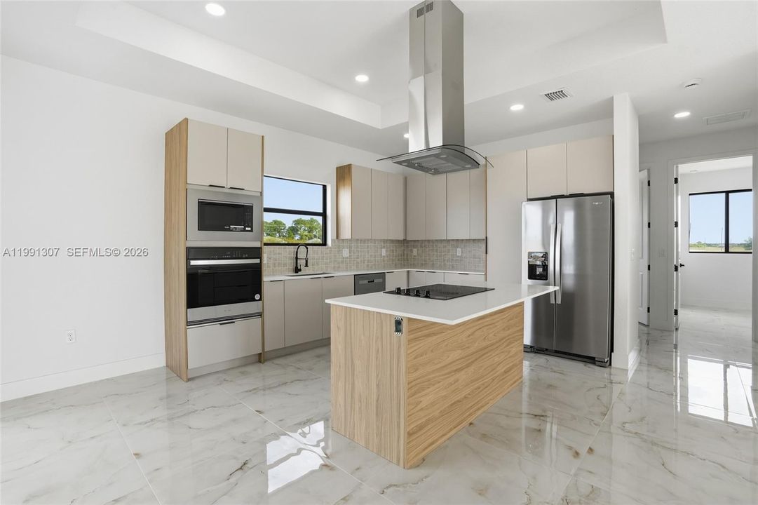 На продажу: $349,000 (3 спален, 2 ванн, 0 Квадратных фут)