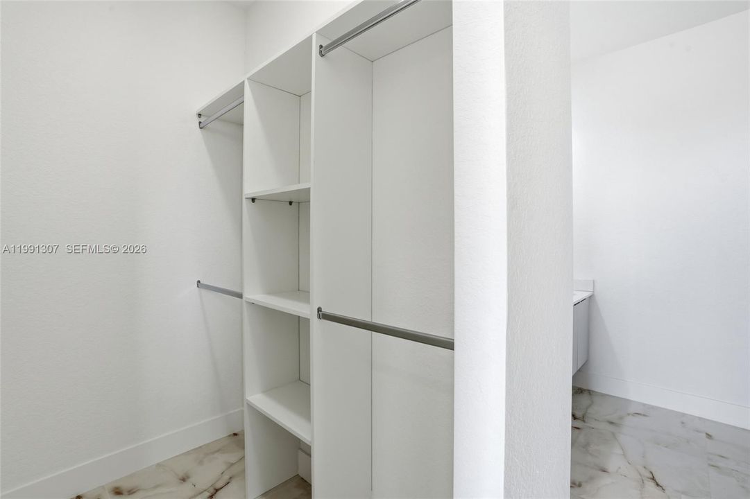 На продажу: $349,000 (3 спален, 2 ванн, 0 Квадратных фут)