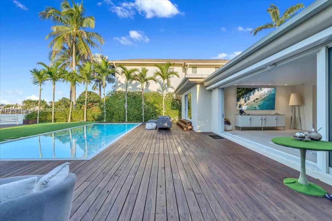 En Venta: $7,950,000 (3 camas, 3 baños, 2492 Pies cuadrados)
