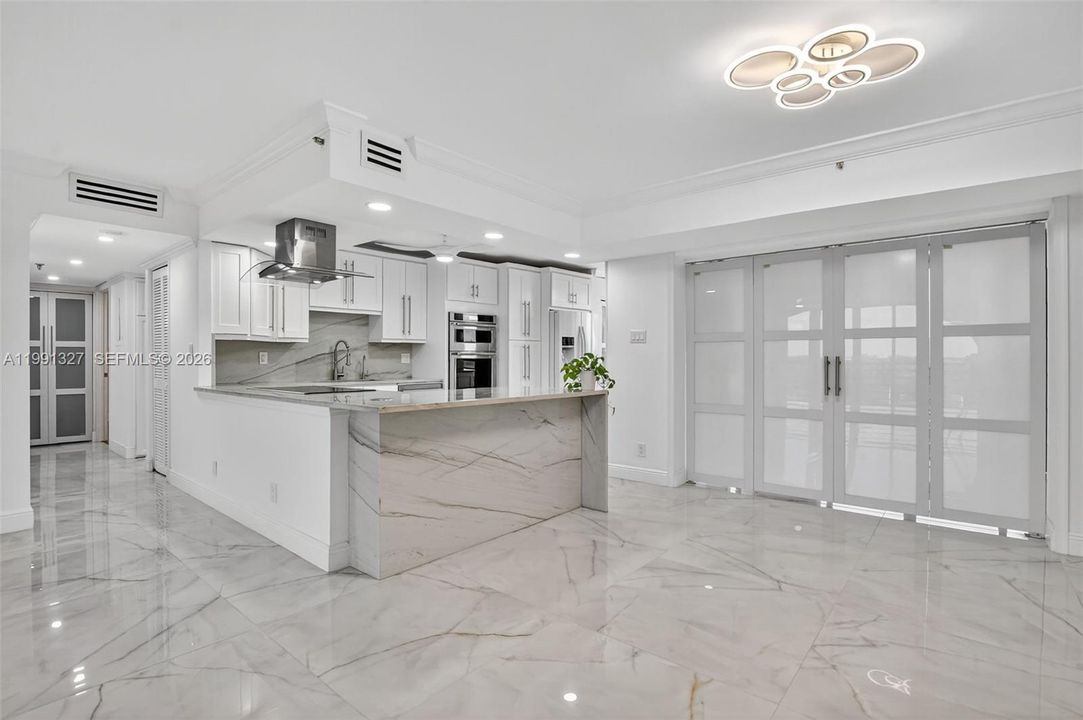 For Rent: $5,200 (3 beds, 2 baths, 1870 Square Feet)