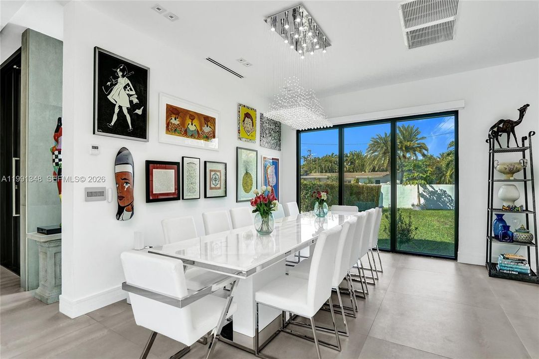 En Venta: $3,295,000 (5 camas, 5 baños, 3873 Pies cuadrados)