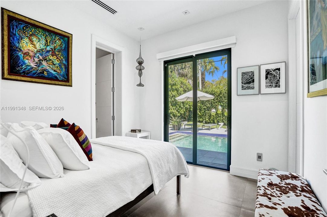 En Venta: $3,295,000 (5 camas, 5 baños, 3873 Pies cuadrados)