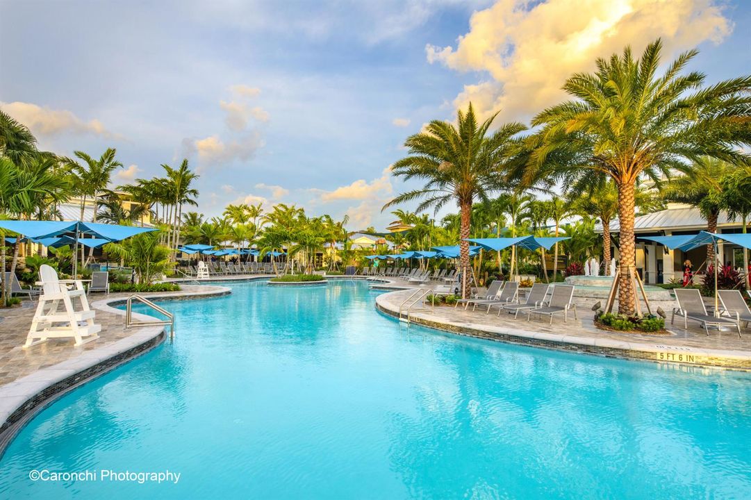 Woodfield Main Pool