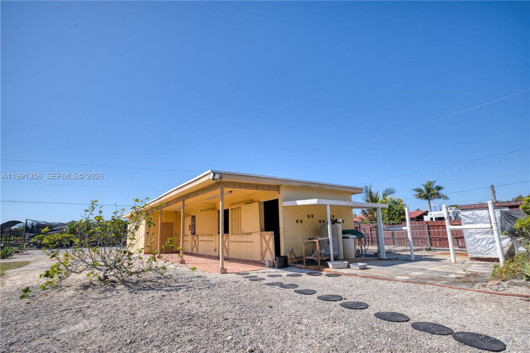 Vendido Recientemente: $790,000 (2 camas, 1 baños, 928 Pies cuadrados)