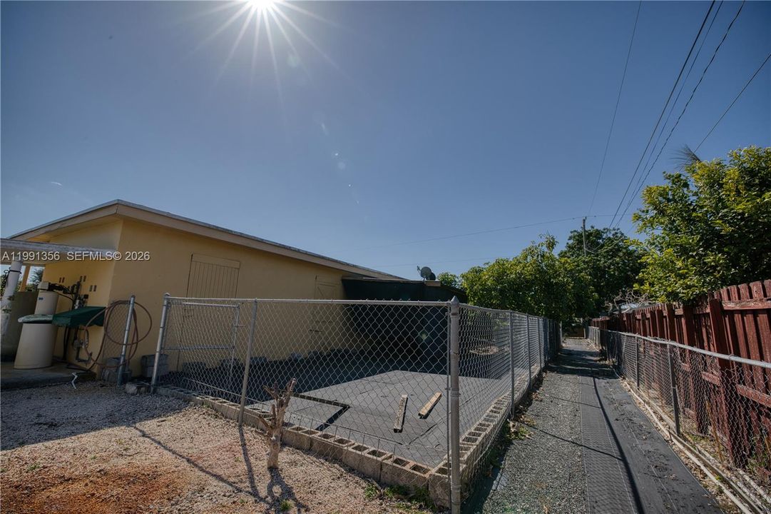Vendido Recientemente: $790,000 (2 camas, 1 baños, 928 Pies cuadrados)