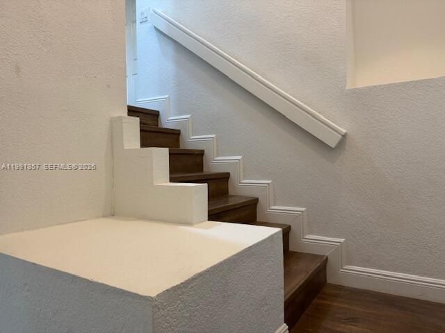En Venta: $1,550,000 (3 camas, 2 baños, 2859 Pies cuadrados)
