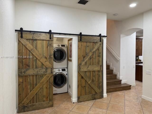 En Venta: $1,550,000 (3 camas, 2 baños, 2859 Pies cuadrados)