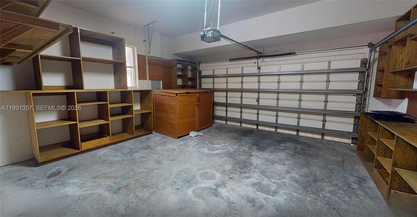 En Venta: $1,550,000 (3 camas, 2 baños, 2859 Pies cuadrados)