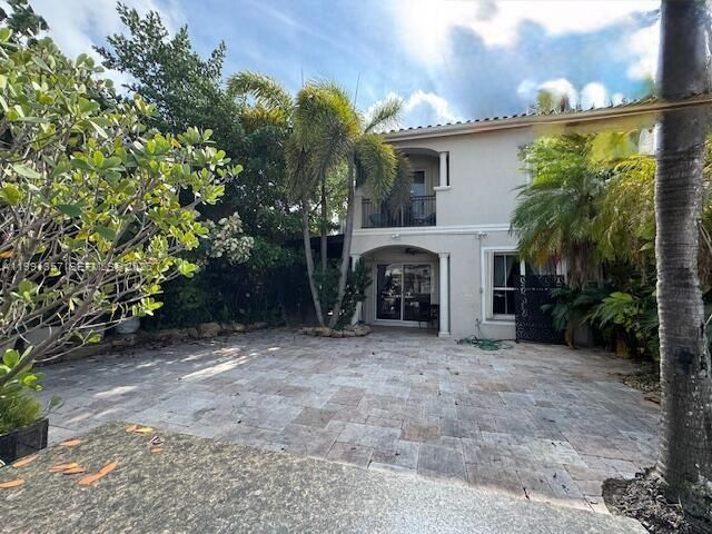 En Venta: $1,550,000 (3 camas, 2 baños, 2859 Pies cuadrados)